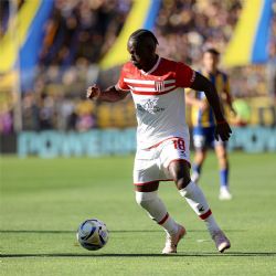 Estudiantes de La Plata dio el batacazo ante Rosario Central en partido tenso
