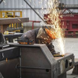 Proyectan menor crecimiento y mayor inflación para 2026 en Argentina