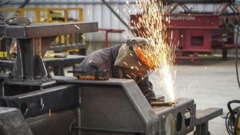 La inversión se desploma 11,6% interual a pesar del leve repunte en la actividad económica