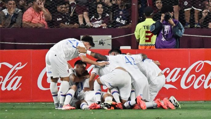 Tigre le hizo el pasillo a Lanús, de frente, y también lo eliminó