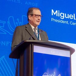 Un ex presidente del Banco Central, alertó que este año ya se fugaron USD 23 mil millones