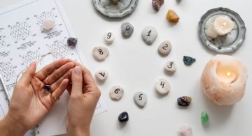 Numerología del miércoles 26/11: poder y desafíos de equilibrio