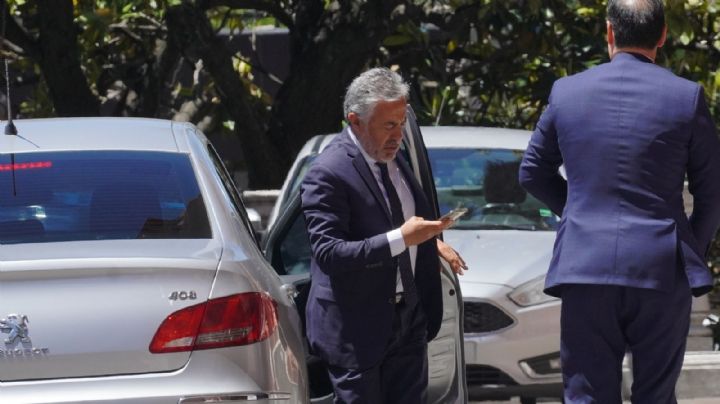 La Corte citó a tres funcionarios de Alfredo Cornejo por los gastos en pauta oficial