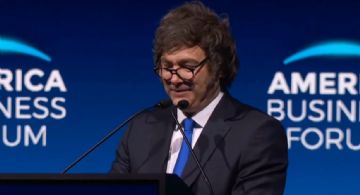 El Gobierno prepara una cumbre ampliada de gobernadores con Milei