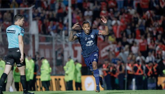 Sebastián Villa le dedicó el título de la Lepra a Miguel Ángel Russo