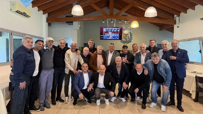Tapia reunió a los campeones del 78 y del 86 para un asado