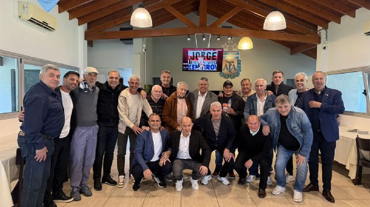 Tapia reunió a los campeones del 78 y del 86 para un asado
