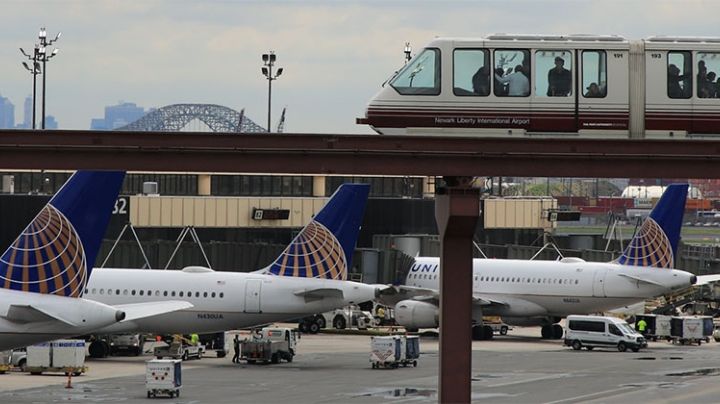 Caos aéreo en Estados Unidos: falta personal, demoras y vuelos suspendidos