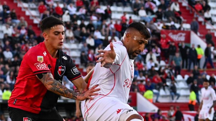 Newell´s le ganó a Huracán de visitante y se queda en primera
