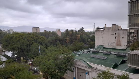 Alerta en Mendoza: calor extremo y amenaza de tormentas por la noche