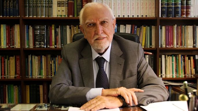 Quieren desregular la matrícula de abogados, martilleros y médicos