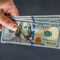 El dólar oficial se mantuvo estable