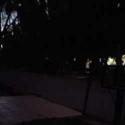 En penumbras: vecinos reclaman por el alumbrado público en un barrio de Maipú