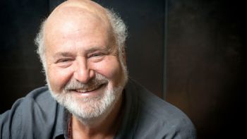 Qué se sabe de la muerte del director de cine Rob Reiner y de su esposa