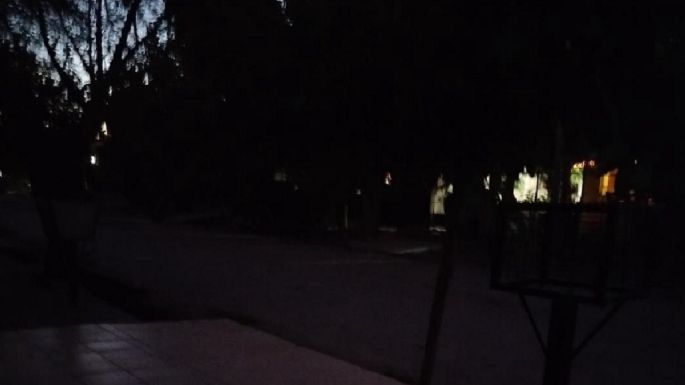 En penumbras: vecinos reclaman por el alumbrado público en un barrio de Maipú