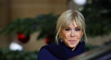 Brigitte Macron llamó “sucias p...” a un grupo de feministas