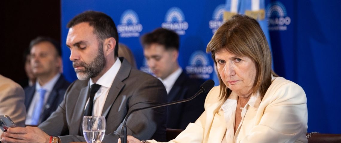 Bullrich aseguró que el Gobierno va a modificar el artículo de las licencias por enfermedad