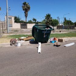 Alambrados rotos y residuos esparcidos: el drama de los vecinos del Procrear en Maipú