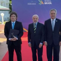 Frío saludo entre Milei y Lula en el inicio de la cumbre del Mercosur