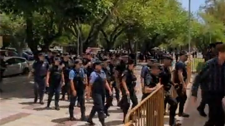 Impresionante despliegue policial por la convocatoria antiminera frente al Poder Judicial