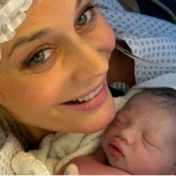 Rocío Marengo compartió imágenes del parto de su hijo: “Bienvenido bebito”