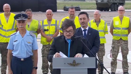 Duro cruce al kirchnerismo en Córdoba: Milei presentó los F-16 y habló de “soberanía”