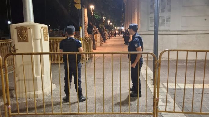 Llegan los ambientalistas antimineros a la Plaza Independencia