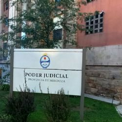 Funcionario de una Asociación de Cauce cobrará más de $ 140 millones porque lo cesantearon mal