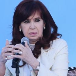 La Corte tiene en "revisión" el expediente de CFK y peligra su candidatura