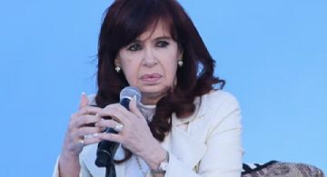 La Corte tiene en "revisión" el expediente de CFK y peligra su candidatura