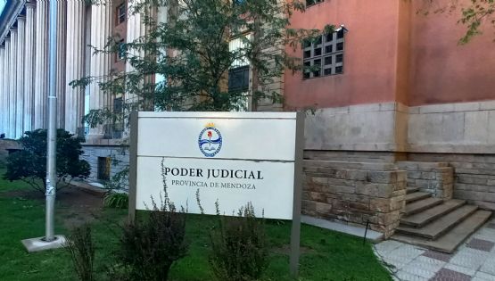 Funcionario de una Asociación de Cauce cobrará más de $ 140 millones porque lo cesantearon mal