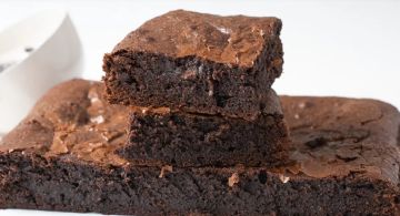Cómo preparar el brownie viral en tres pasos