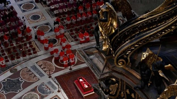 Los restos del papa Francisco ya se encuentran en la basílica de San Pedro