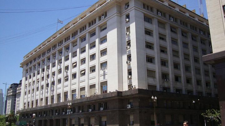 El Tesoro lanzará esta semana una nueva licitación de letras y bonos