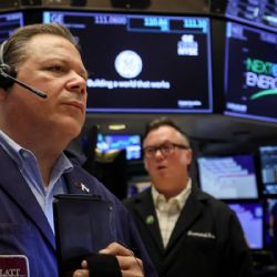 Los bonos argentinos subieron pero las acciones revirtieron la tendencia