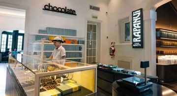 Milei le da $3.000 millones a un empresario chocolatero