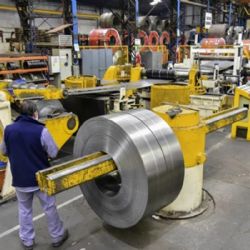 La producción industrial registró crecimiento de 0,6% en agosto 