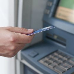 Cajas de ahorro: algunos trámites ya cuestan más de $12.000