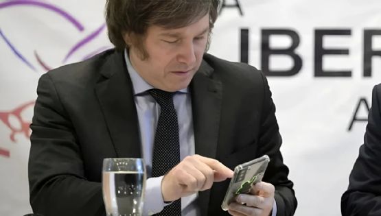 Javier Milei viaja a Paraguay y se reunirá con Santiago Peña