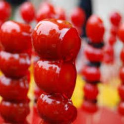 Cómo se hace el tanghulu, el postre coreano viral