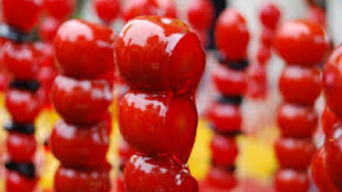 Cómo se hace el tanghulu, el postre coreano viral