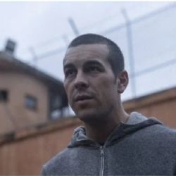 Imperdible serie protagonizada por Mario Casas