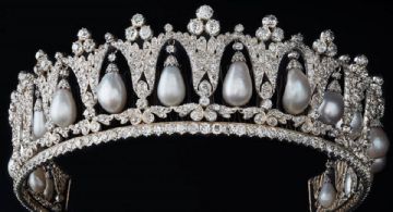 La Pearl Poiré: la delicada tiara de la Reina Dinamarca 
