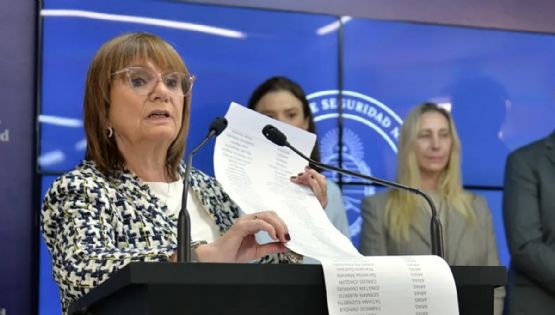 Bullrich envió un listado a EEUU para restringir el ingreso de 15 mil barras