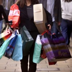 Pese a las facilidades, el consumo no repunta