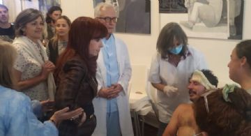 Cristina Kirchner asistió a un dirigente herido en la marcha de jubilados