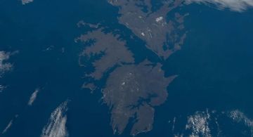 Descifraron el enigma de las aguas turquesa en las Islas Malvinas