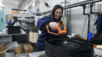 El empleo formal cayó 2,8% y se perdieron más de 276 mil puestos con Milei