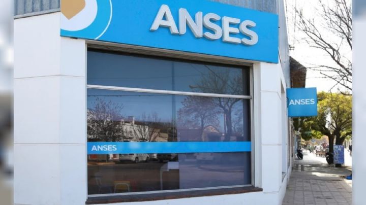 Quiénes cobran la jubilación este lunes