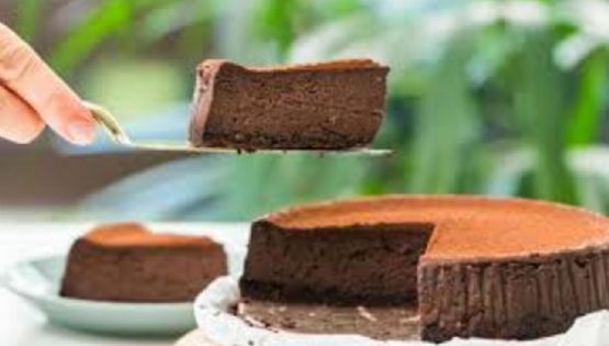 Riquísima tarta de queso y chocolate con tres ingredientes